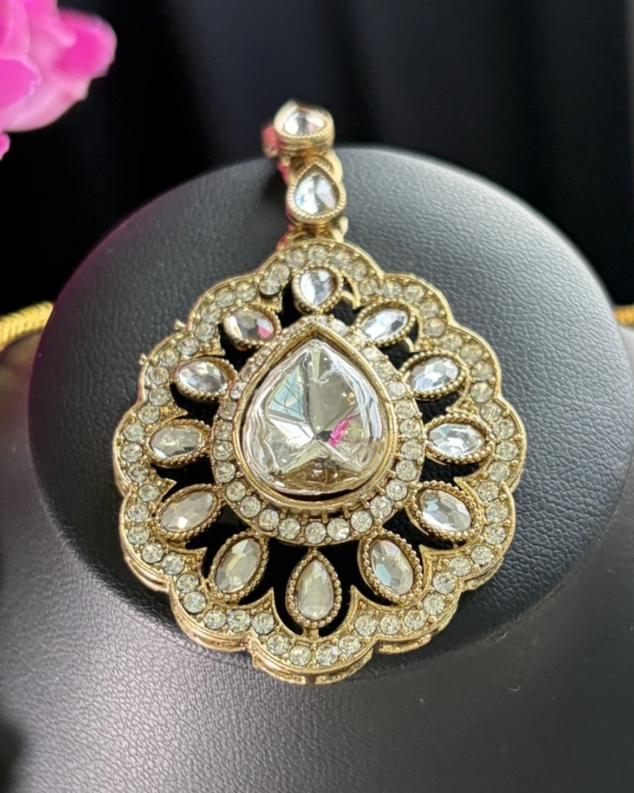 Noor Pastel Kundan Statement Necklace Set Mint & Pink