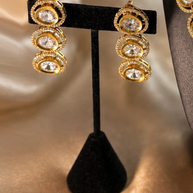 Zareen Oval Kundan Necklace & Earring Set