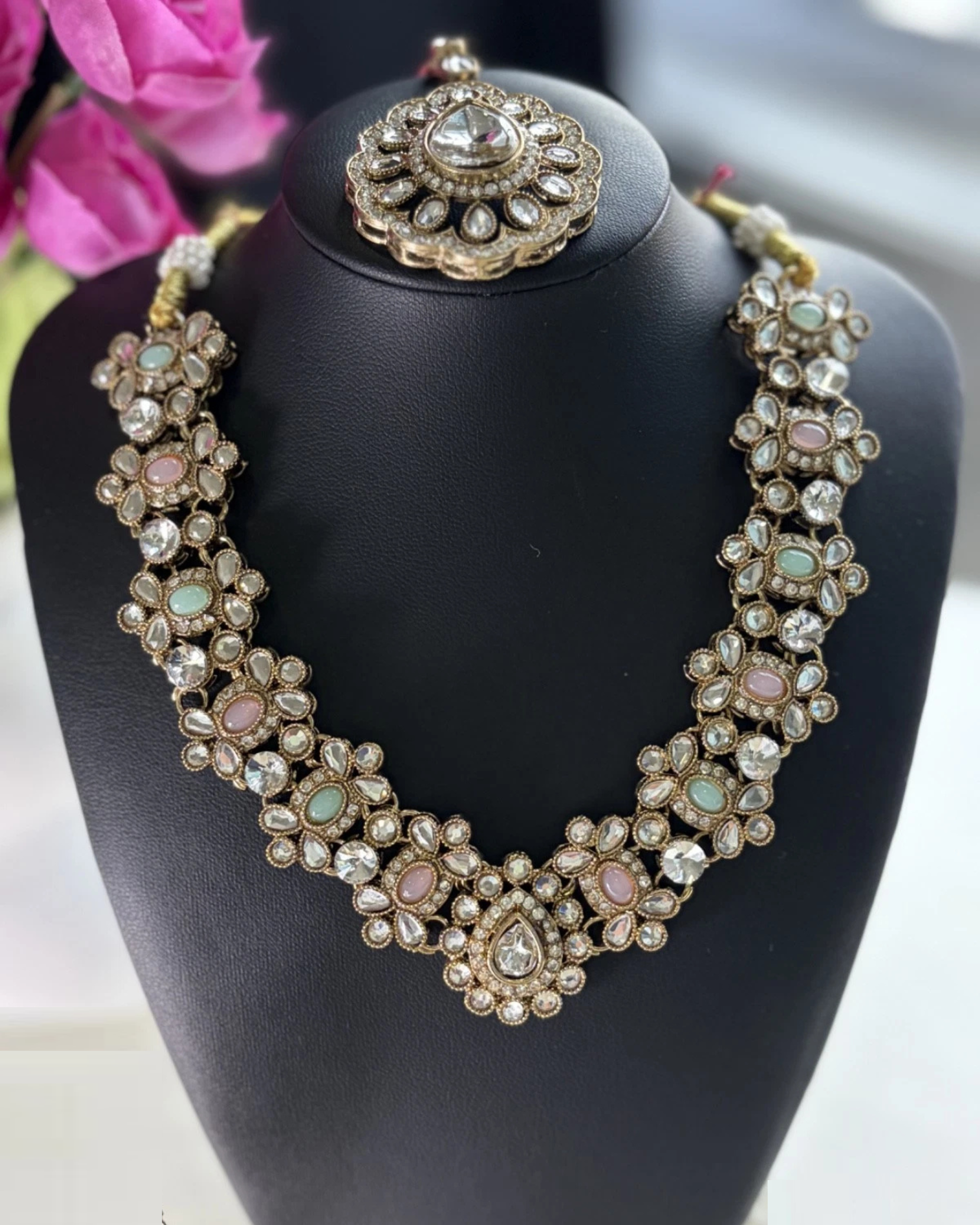 Noor Pastel Kundan Statement Necklace Set Mint & Pink