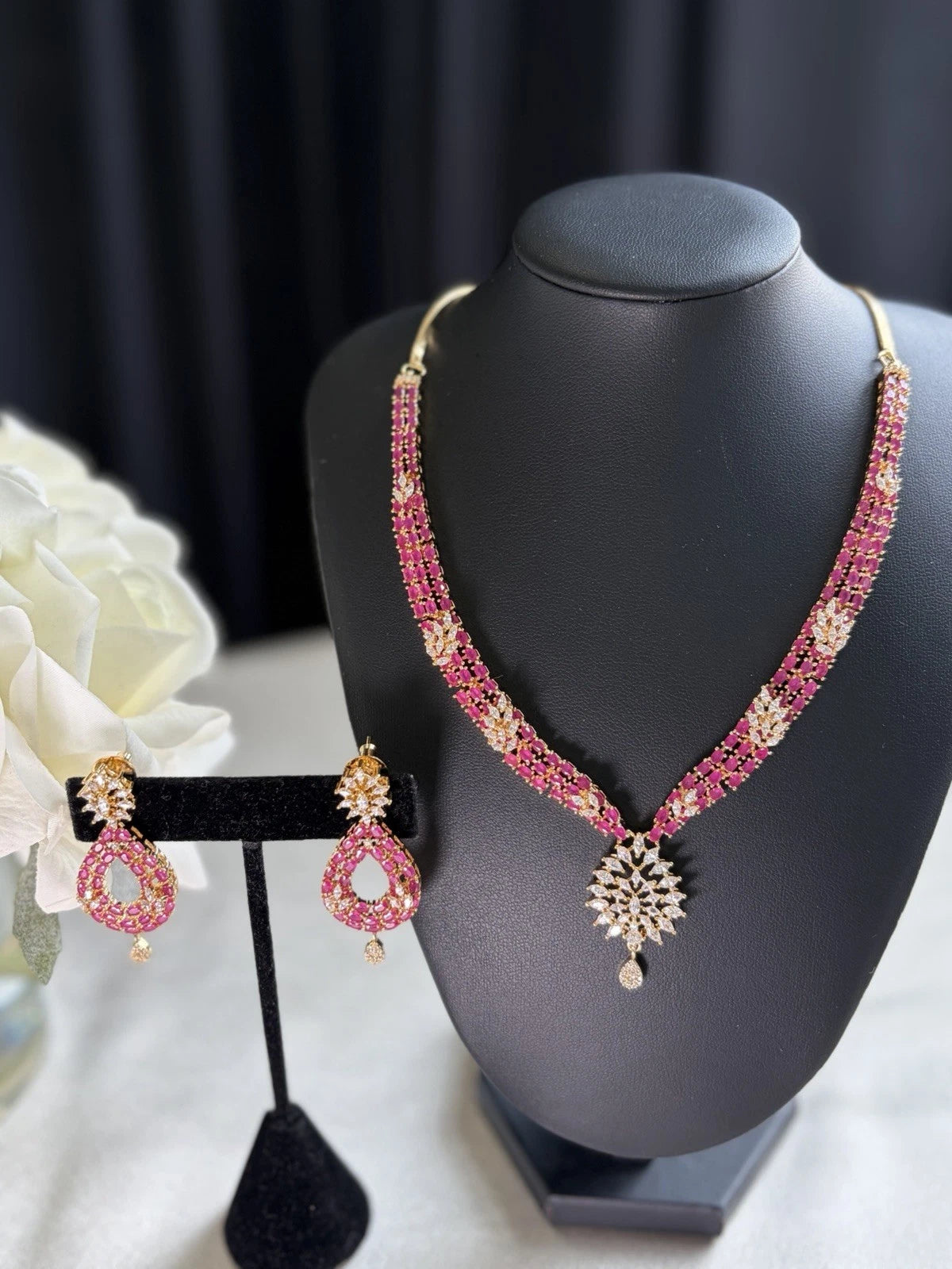 Rosé Royale Ruby Necklace Set