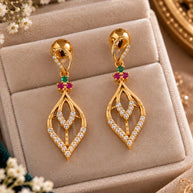 Elegant Gold-Tone Leaf Necklace & Earrings Set