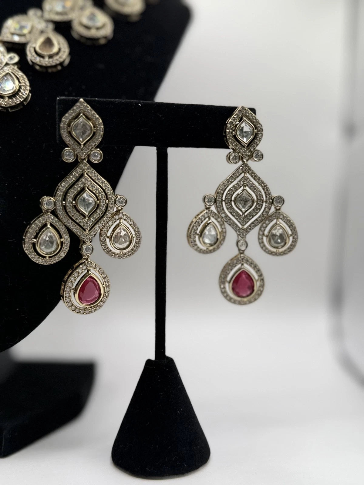 Multicolor Kundan Necklace Set with Matching Earrings