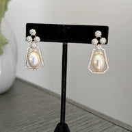 Elegant Pearl & Crystal Statement Jewelry Set | Gold Tone Necklace and Earrings