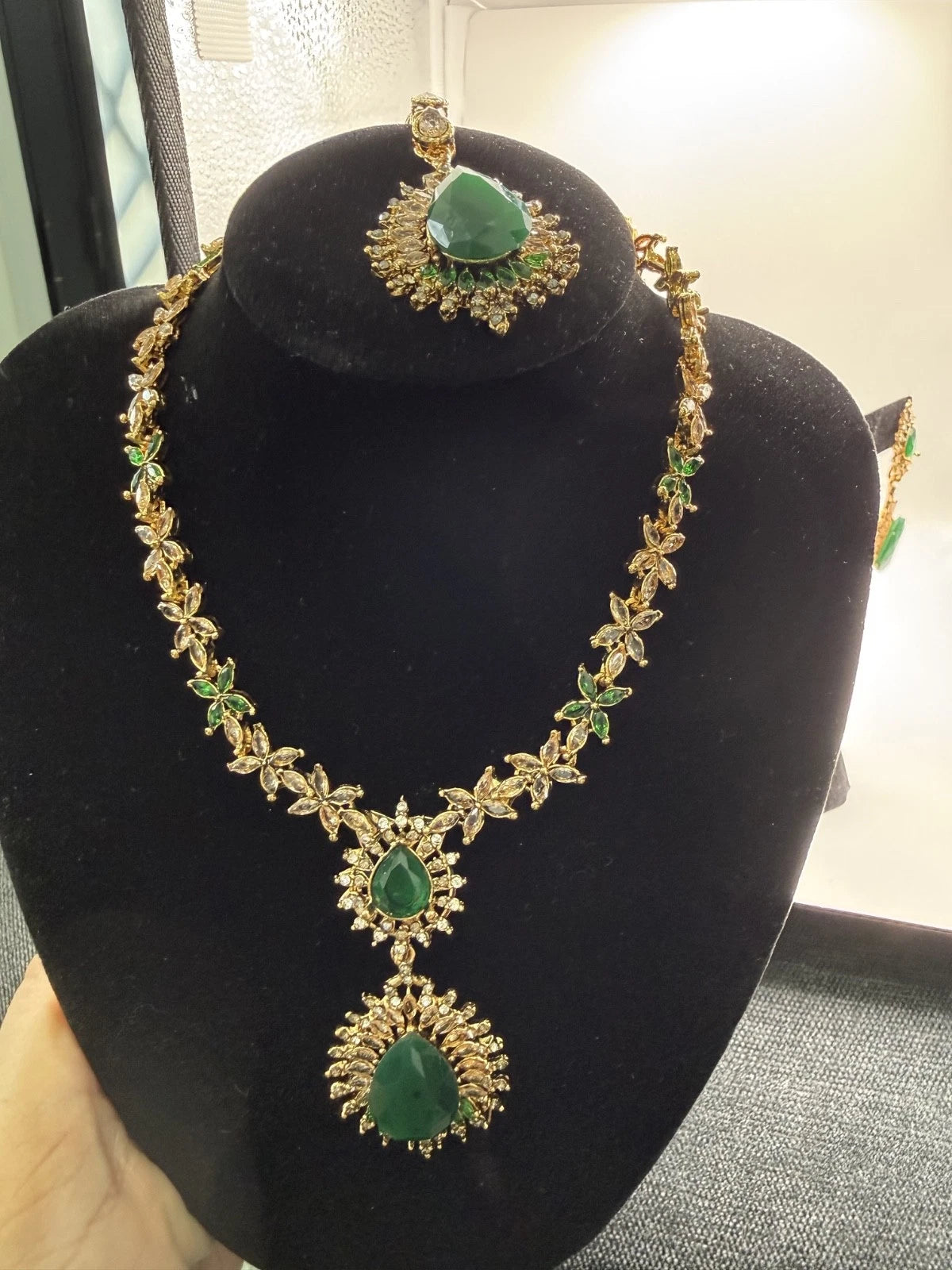 Emerald Green Teardrop Necklace Set with Matching Earrings & Tikka