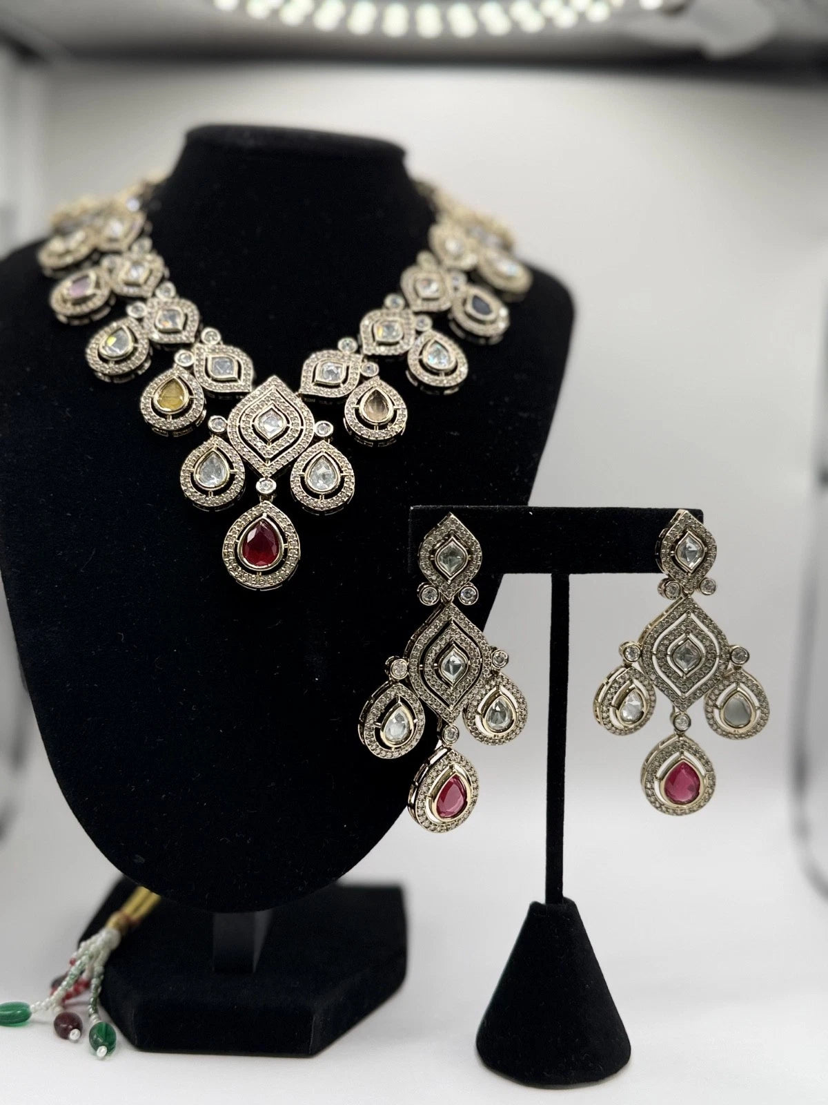 Multicolor Kundan Necklace Set with Matching Earrings