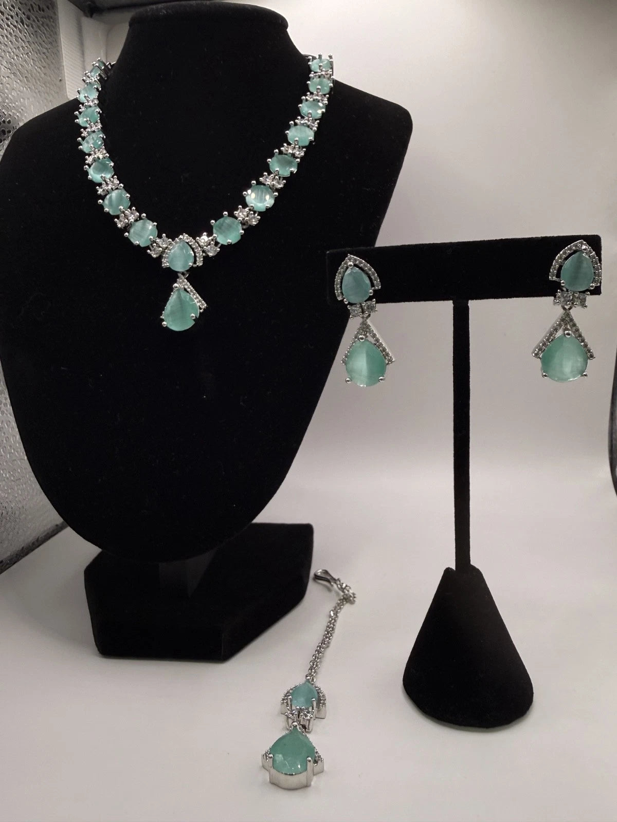 Elegant Mint Green & Silver Jewelry Set