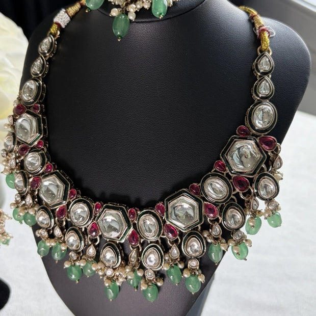 Emerald Heirloom Kundan Bridal Set