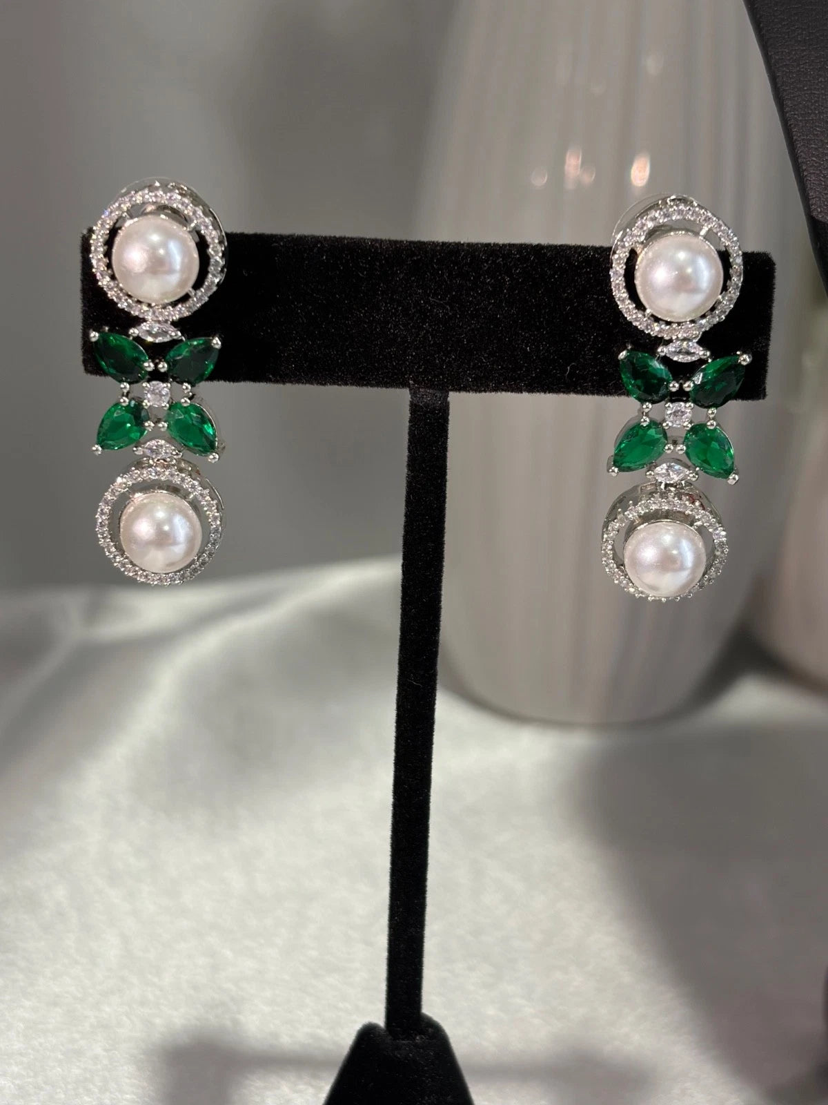 Emerald Green Pearl CZ Silver Tone Necklace Earrings Set
