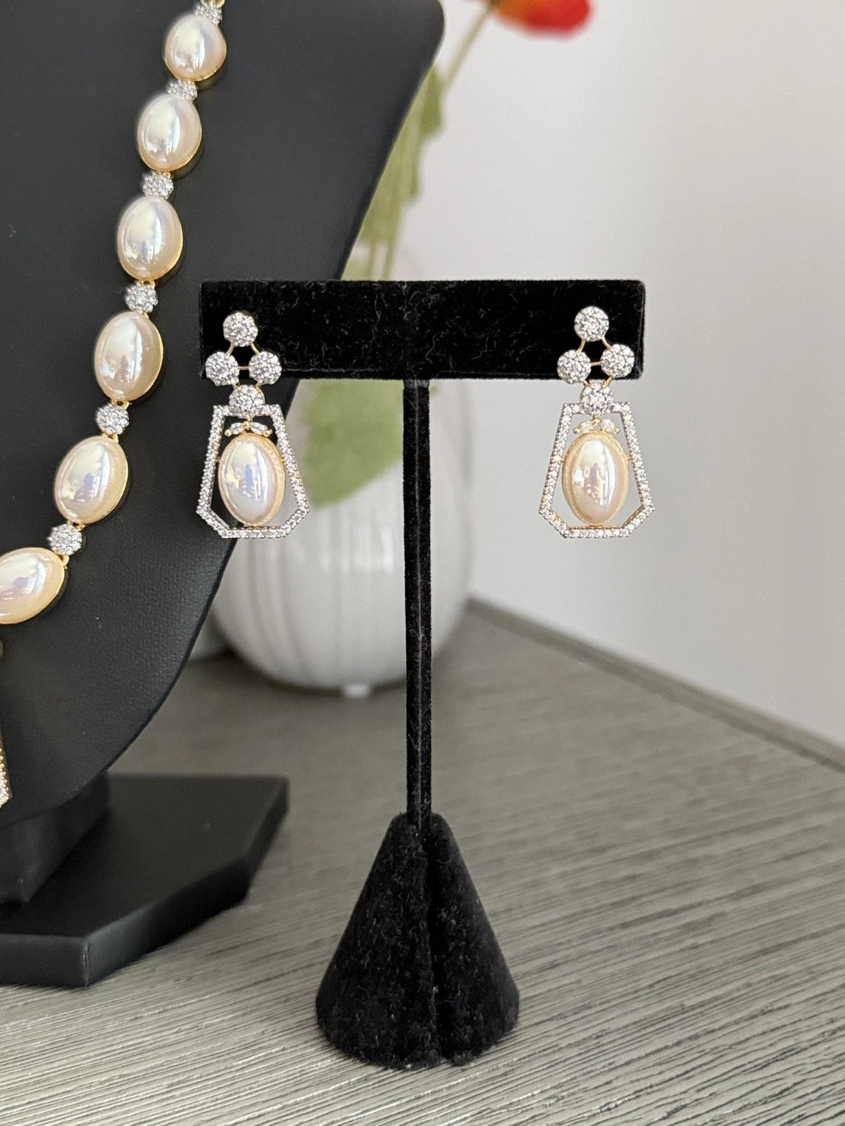 Elegant Pearl & Crystal Statement Jewelry Set | Gold Tone Necklace and Earrings