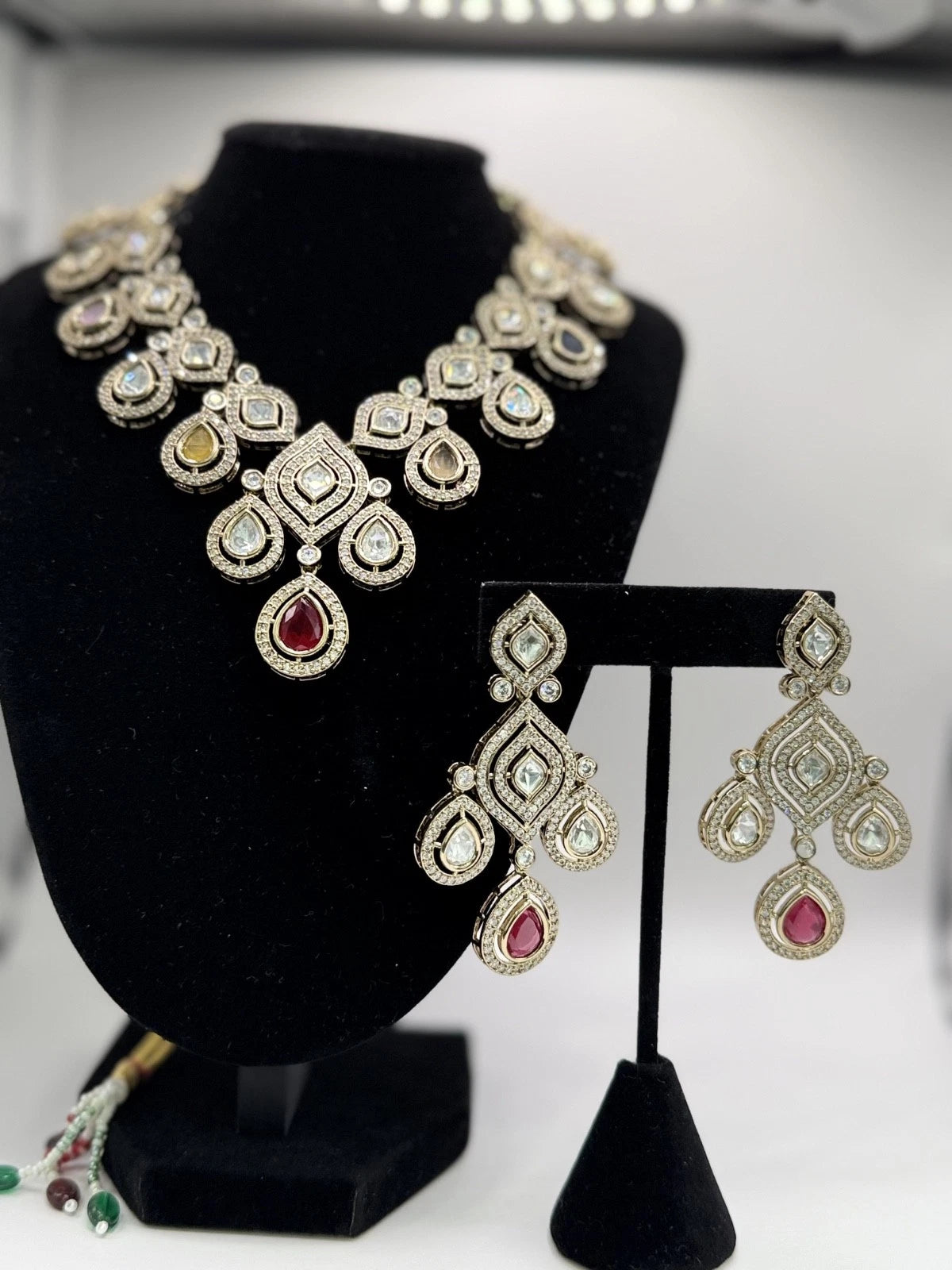 Multicolor Kundan Necklace Set with Matching Earrings