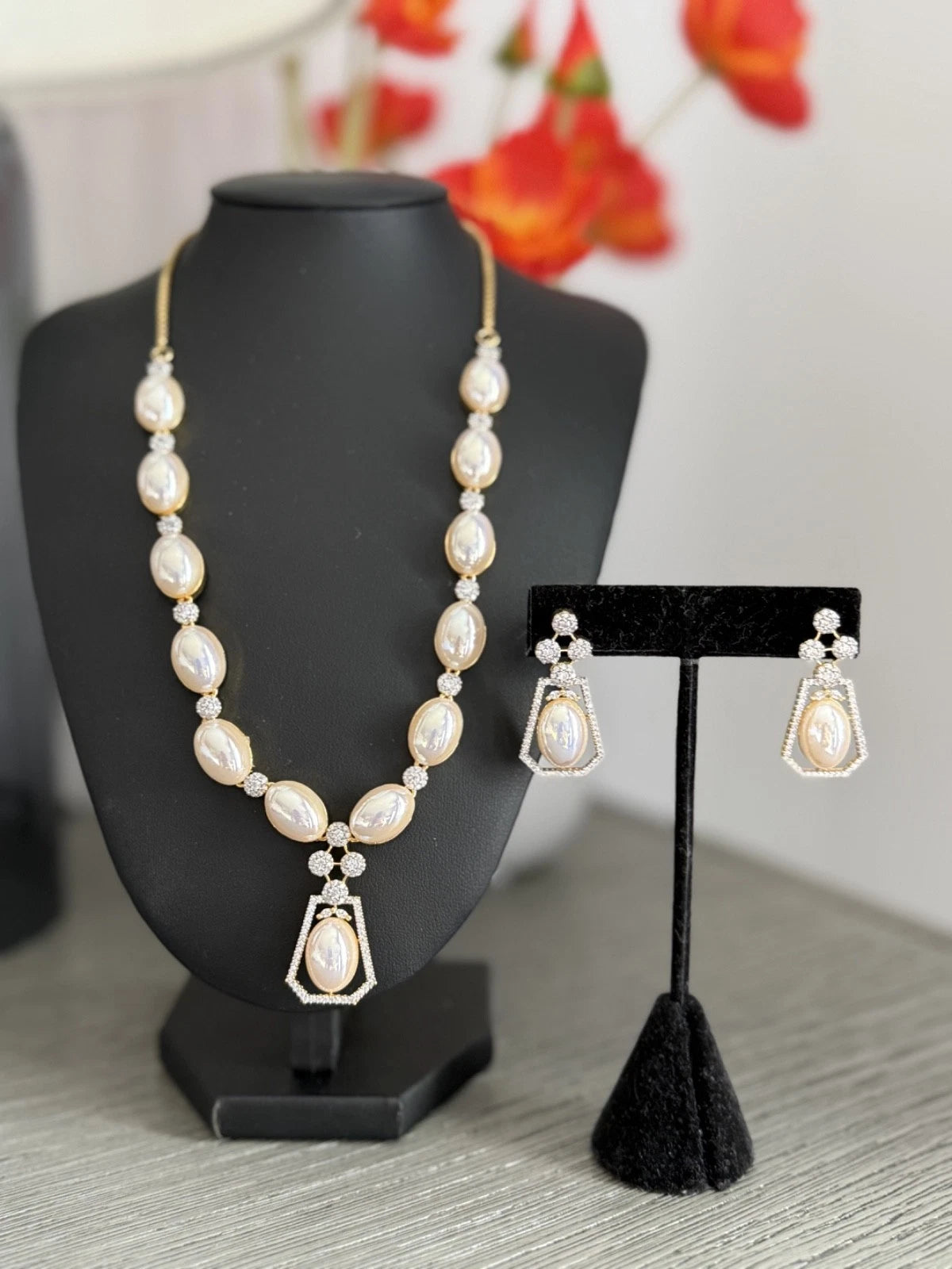 Elegant Pearl & Crystal Statement Jewelry Set | Gold Tone Necklace and Earrings