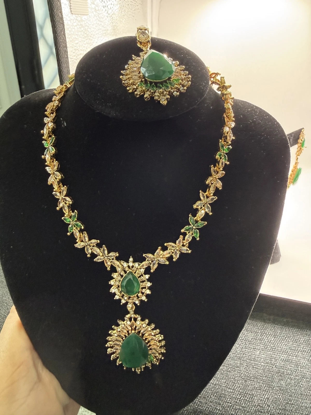 Emerald Green Teardrop Necklace Set with Matching Earrings & Tikka