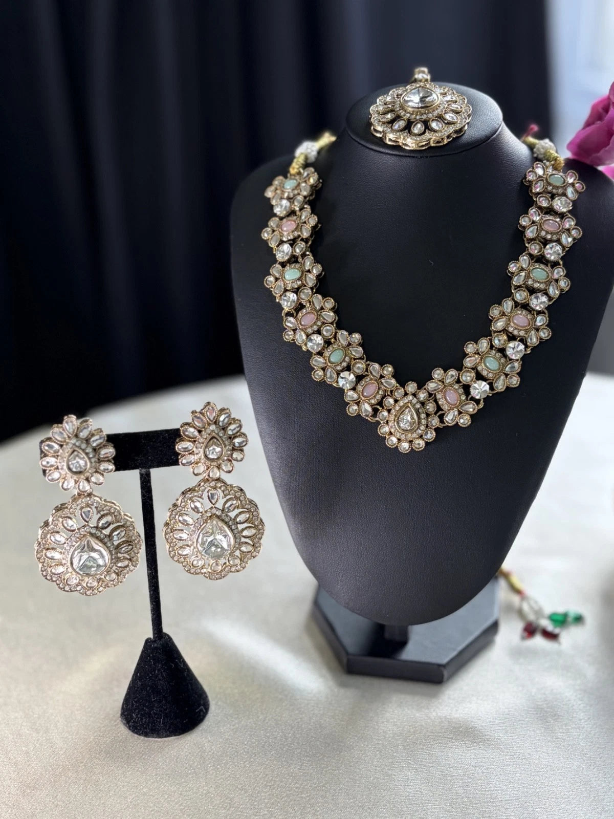 Noor Pastel Kundan Statement Necklace Set Mint & Pink