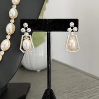 Elegant Pearl & Crystal Statement Jewelry Set | Gold Tone Necklace and Earrings