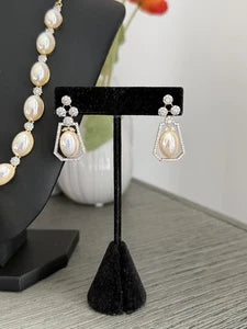 Elegant Pearl & Crystal Statement Jewelry Set | Gold Tone Necklace and Earrings