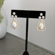 Elegant Pearl & Crystal Statement Jewelry Set | Gold Tone Necklace and Earrings