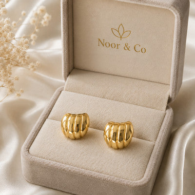Gold Tone Ribbed Stud Earrings Chunky Dome Minimalist Fashion Jewelry