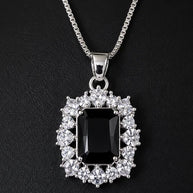 Noor & Co Midnight Black Halo Pendant Set