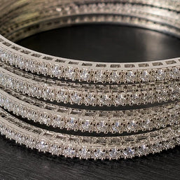 Noor & Co Classic Crystal Bangle Set