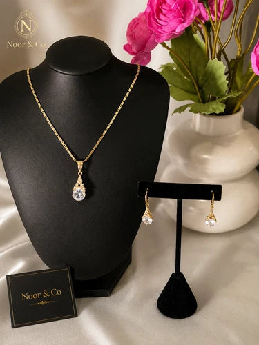 Golden Radiance Teardrop Necklace & Earrings Set 14K Gold Plated