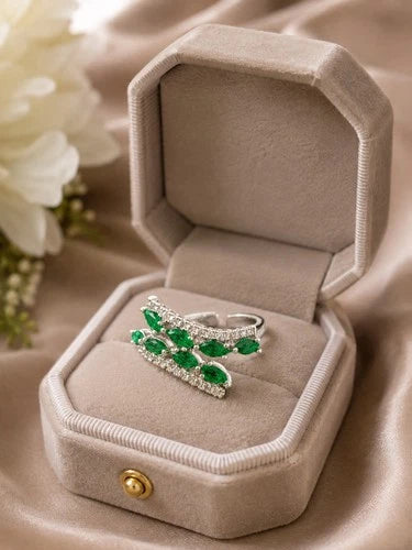 Noor & Co Leaf Statement Ring